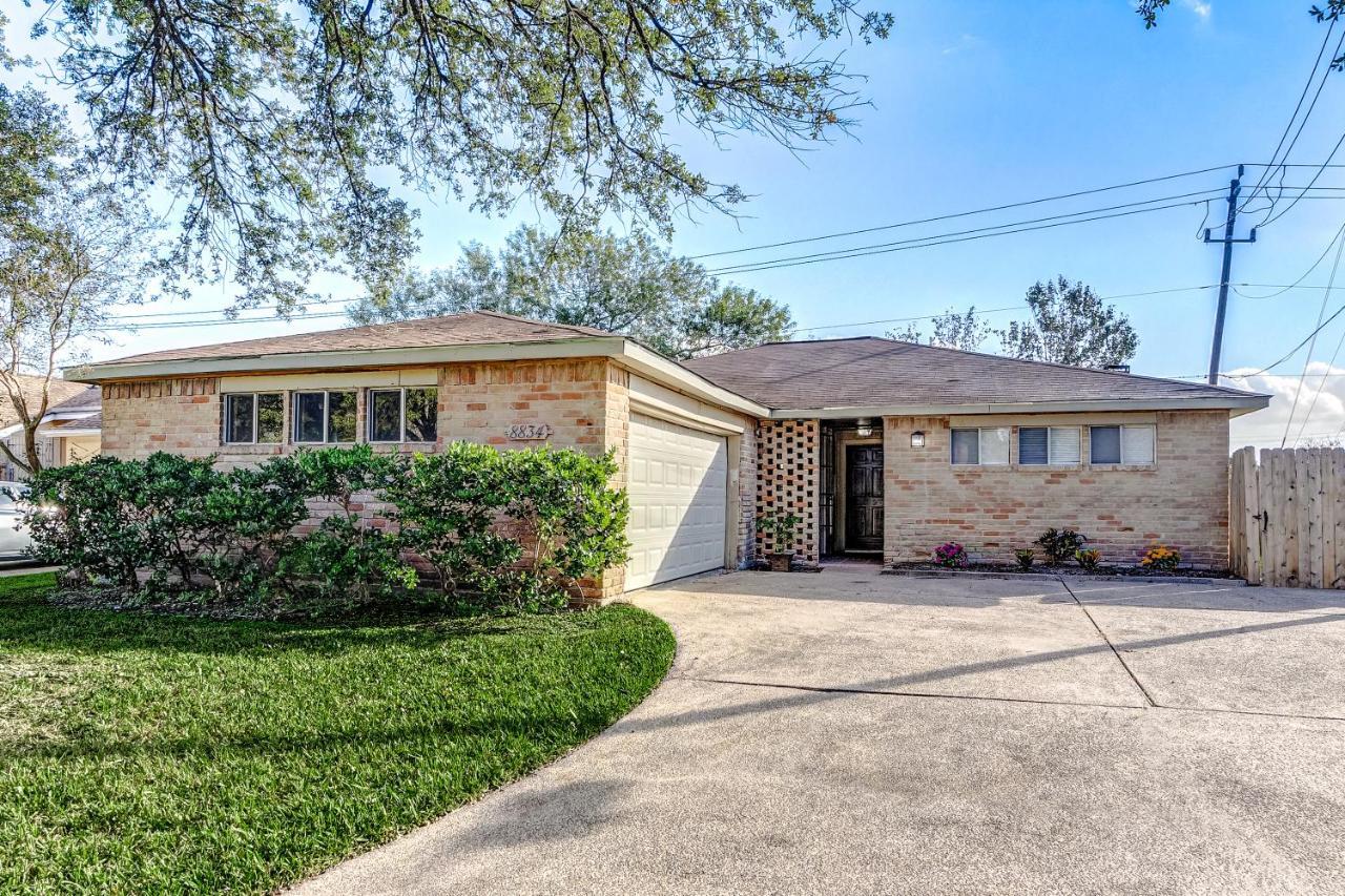 Cheerful 3-Bedroom Home With Indoor Fireplace Houston Extérieur photo